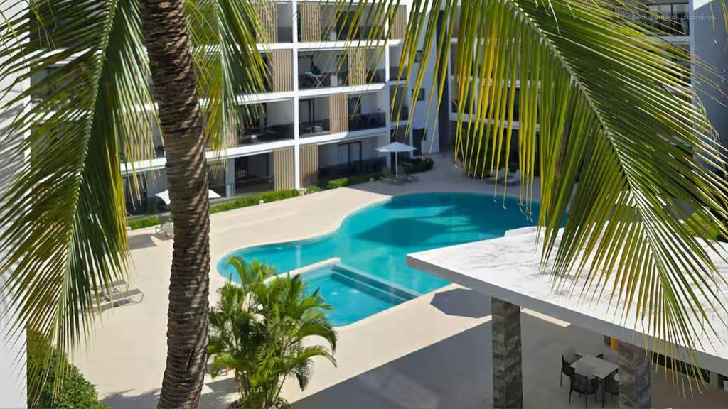 Penthouse Amoblado con Terraza Privada a Pasos de la Playa